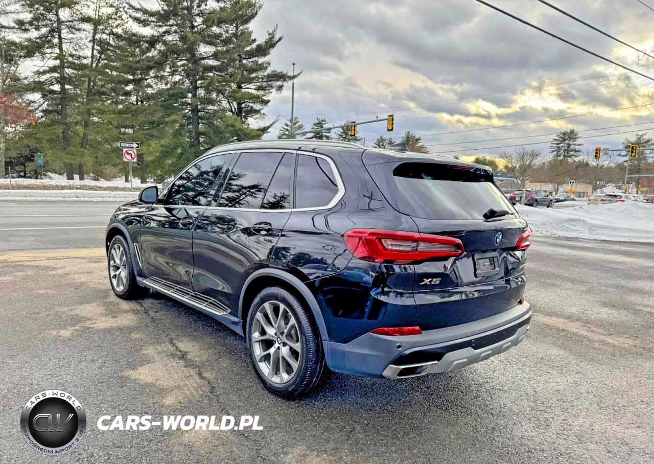 2019 BMW X5 xDrive50I VIN:5UXJU2C51KLN65059 - 4
