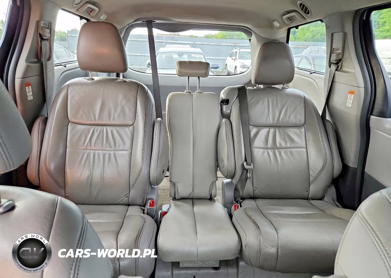 2018 Toyota Sienna Xle 8-Passenger VIN:5TDYZ3DCXJS927018 - 10