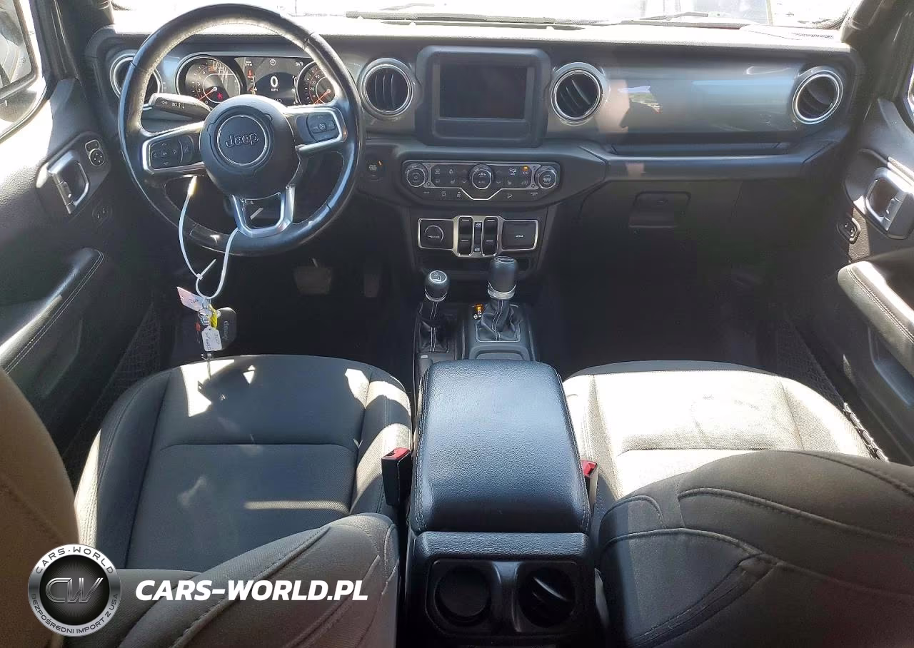 2019 Jeep Wrangler Unlimited Sahara VIN:1C4HJXEN9KW667825 - 8