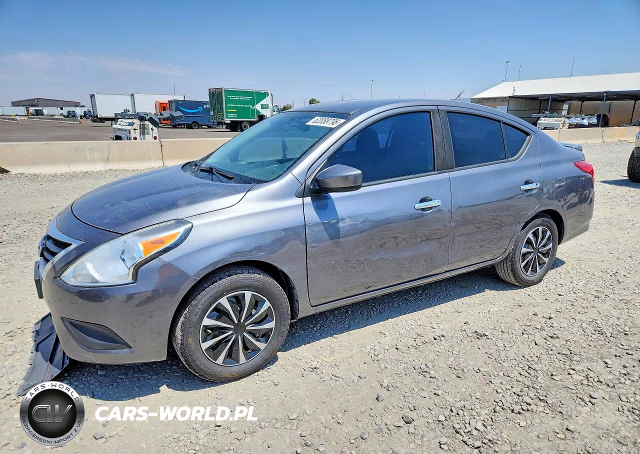 2019 Nissan Versa Sv