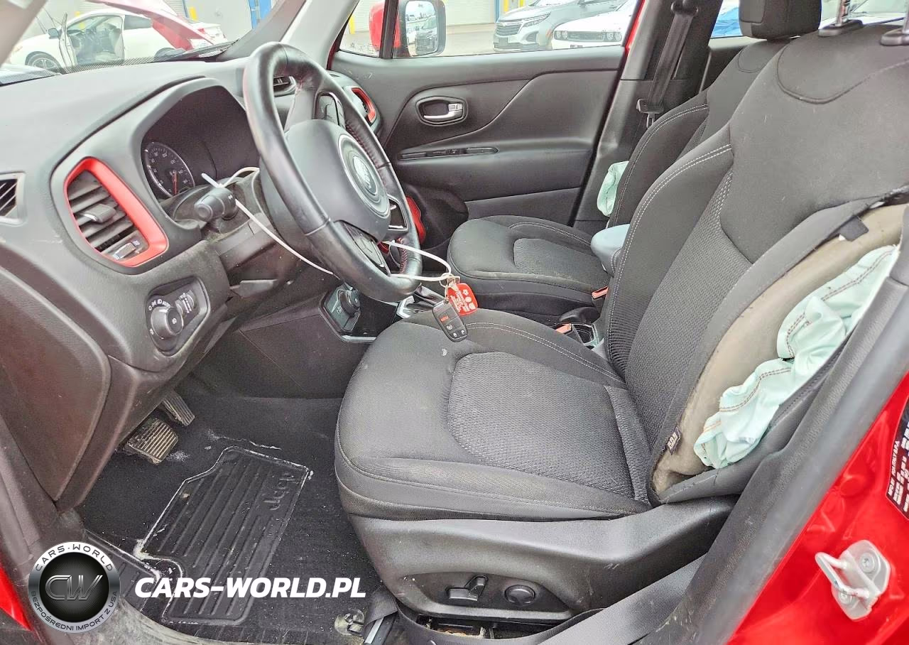 2022 Jeep Renegade Latitude VIN:ZACNJDB10NPN69638 - 7