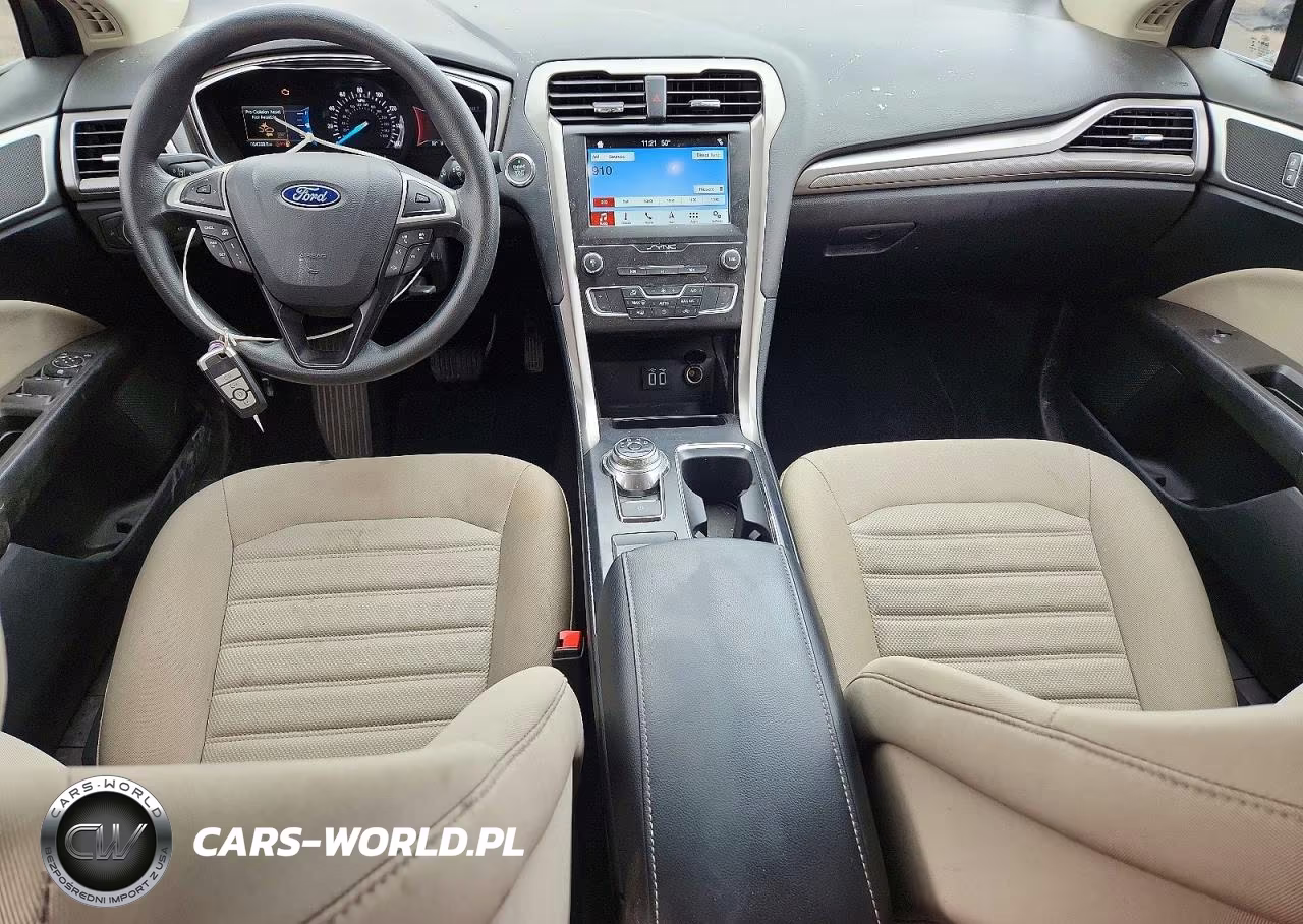 2019 Ford Fusion S VIN:3FA6P0G75KR176818 - 8