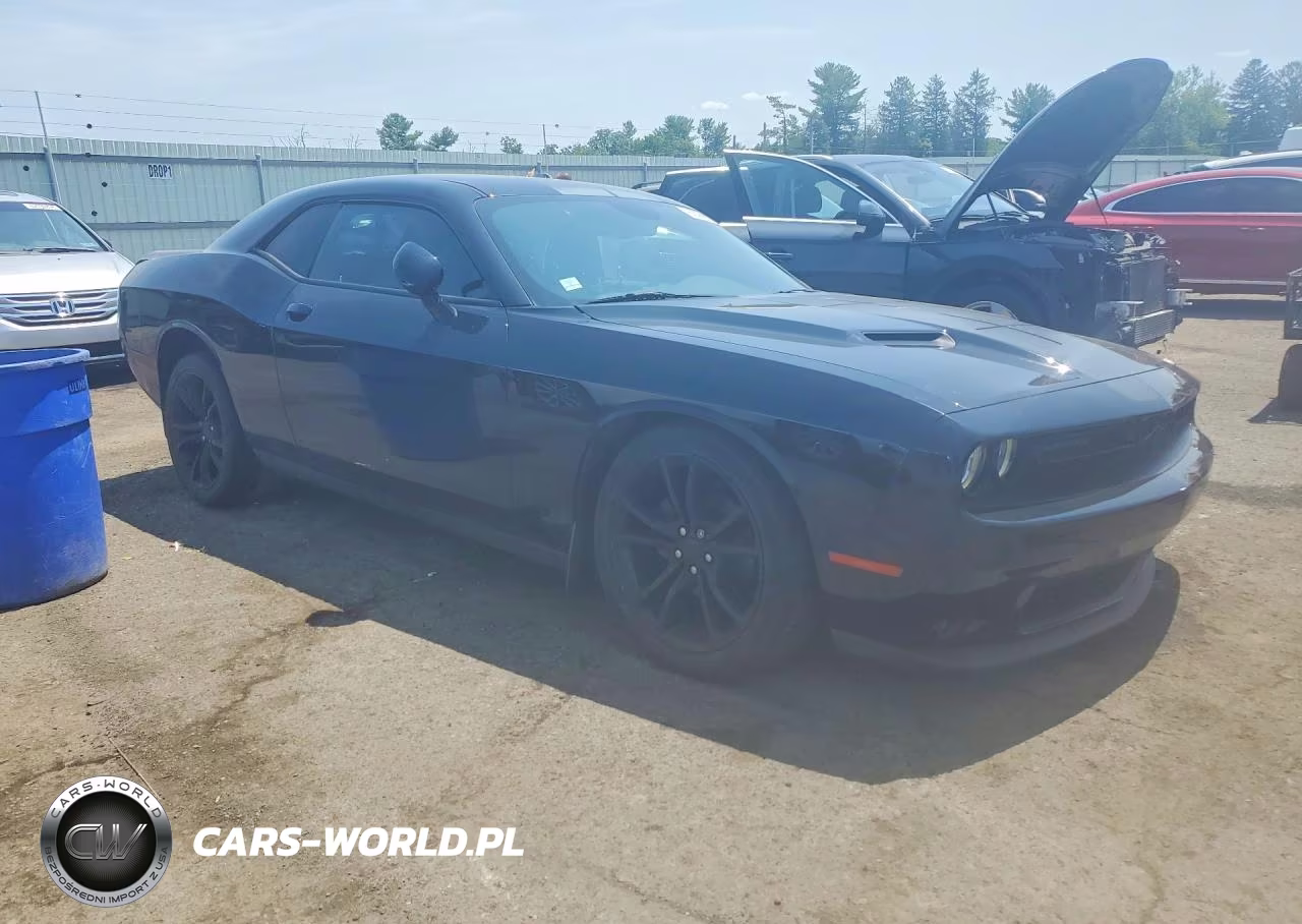 2016 Dodge Challenger Sxt VIN:2C3CDZAG8GH279774 - 4