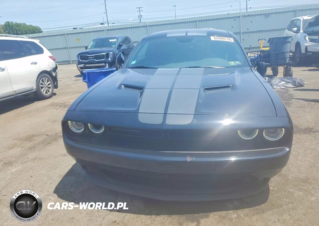 2016 Dodge Challenger Sxt VIN:2C3CDZAG8GH279774 - 5
