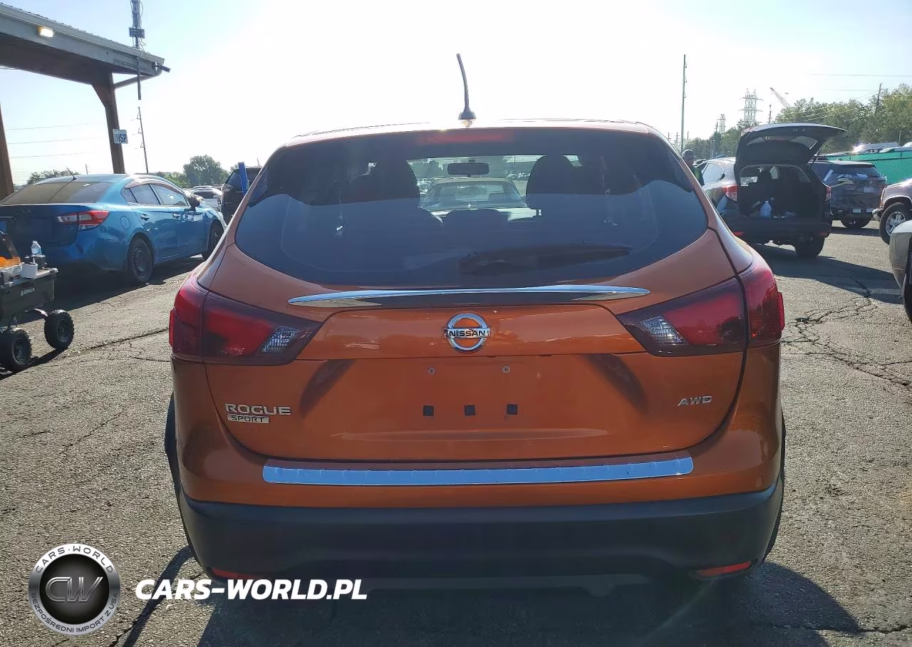 2017 Nissan Rogue Sport S VIN:JN1BJ1CR3HW102457 - 6