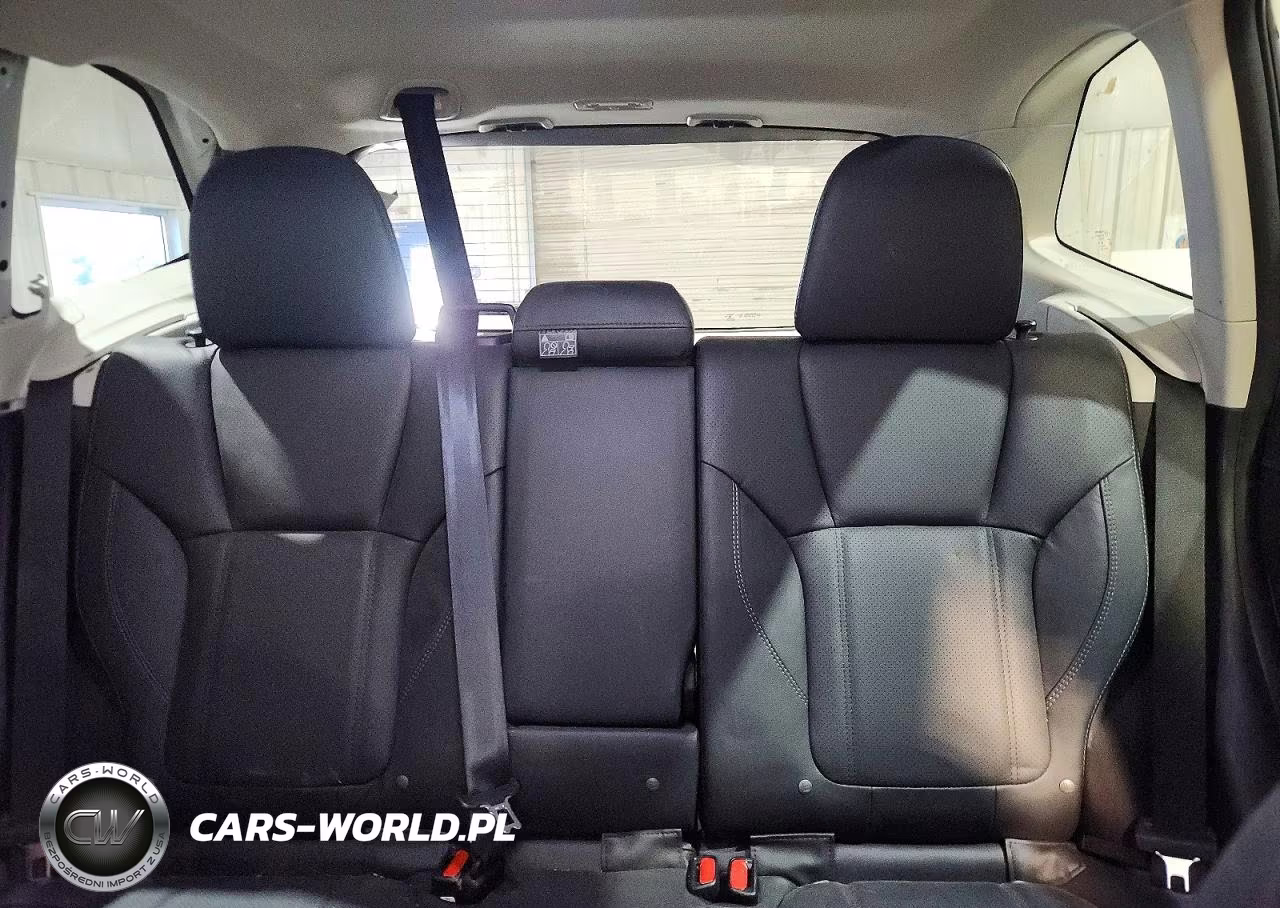 2023 Subaru Forester Touring VIN:JF2SKARCXPH506535 - 10