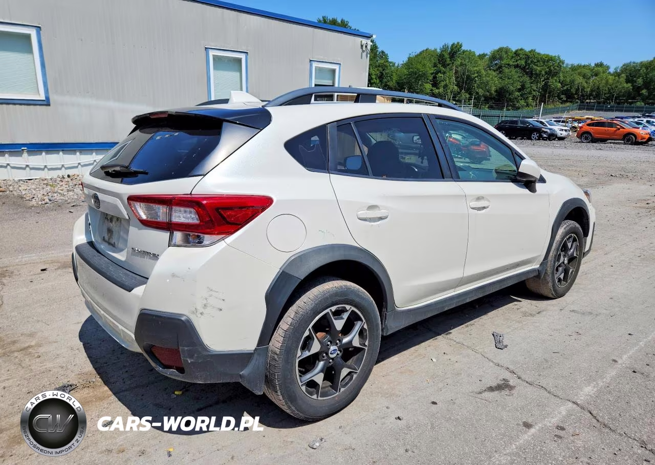 2018 Subaru Crosstrek Premium VIN:JF2GTABC2JH221431 - 3