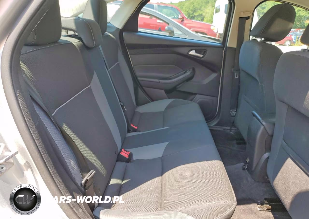 2014 Ford Focus Se VIN:1FADP3F24EL125554 - 10