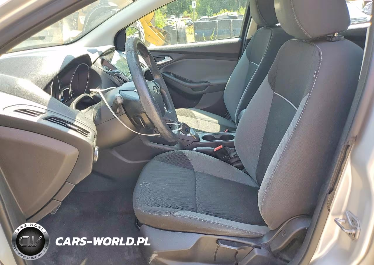 2014 Ford Focus Se VIN:1FADP3F24EL125554 - 7