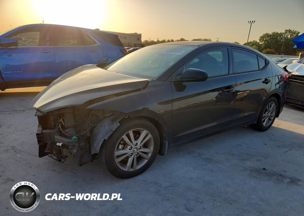 2018 Hyundai Elantra Value Edition VIN:5NPD84LF1JH246318 - 1