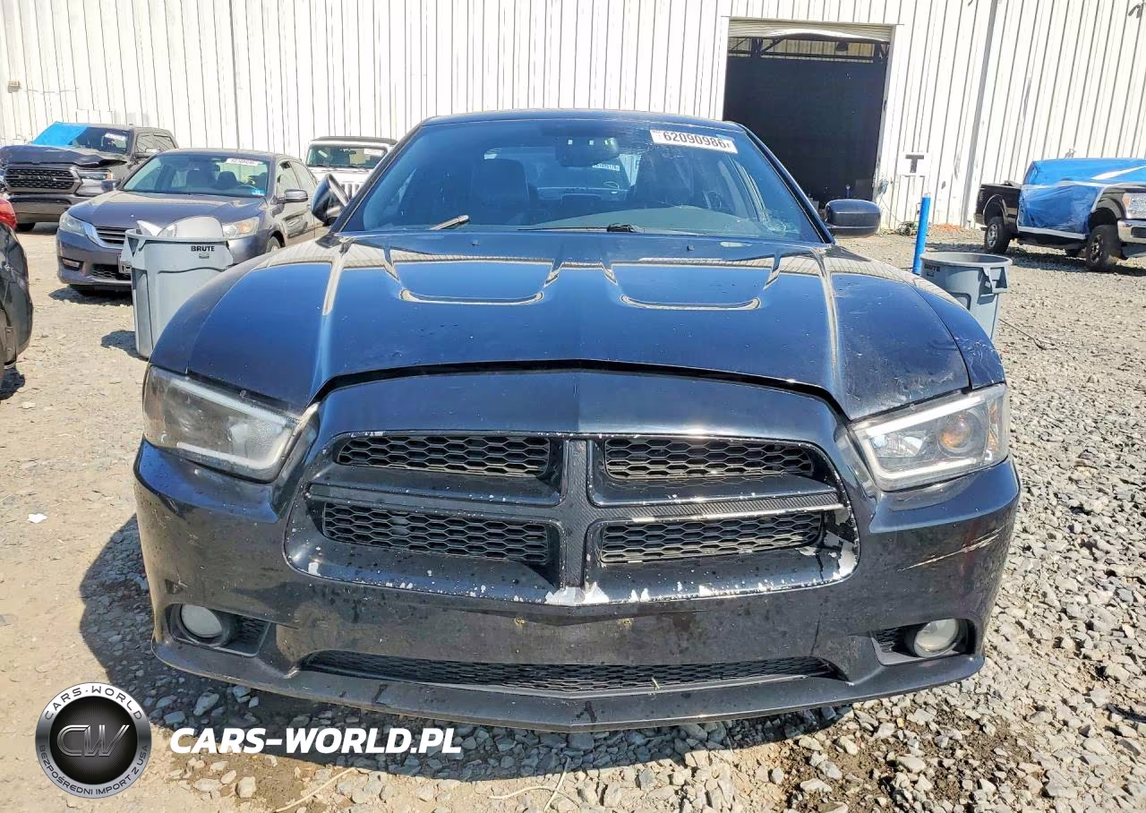 2013 Dodge Charger Sxt VIN:2C3CDXHG2DH610063 - 5