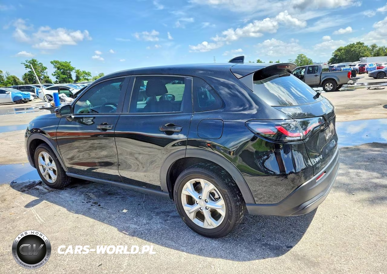 2025 Honda Hr-V Lx VIN:3CZRZ1H30SM737033 - 2
