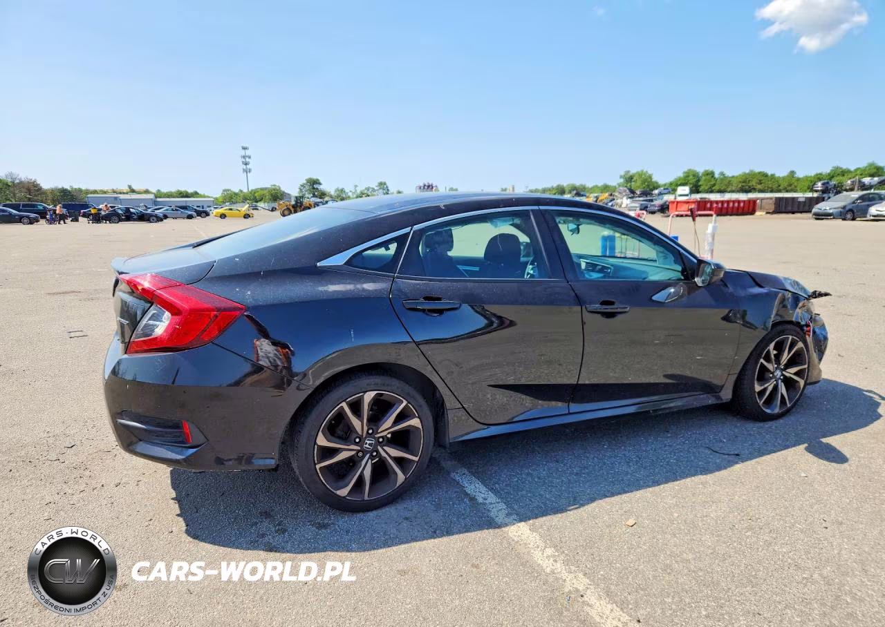 2019 Honda Civic Sport VIN:2HGFC2F8XKH514643 - 3