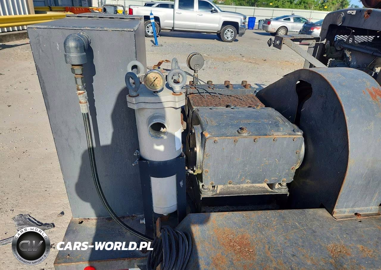 1981 Other Nlb 1012D - Water Pump VIN:U189160 - 6