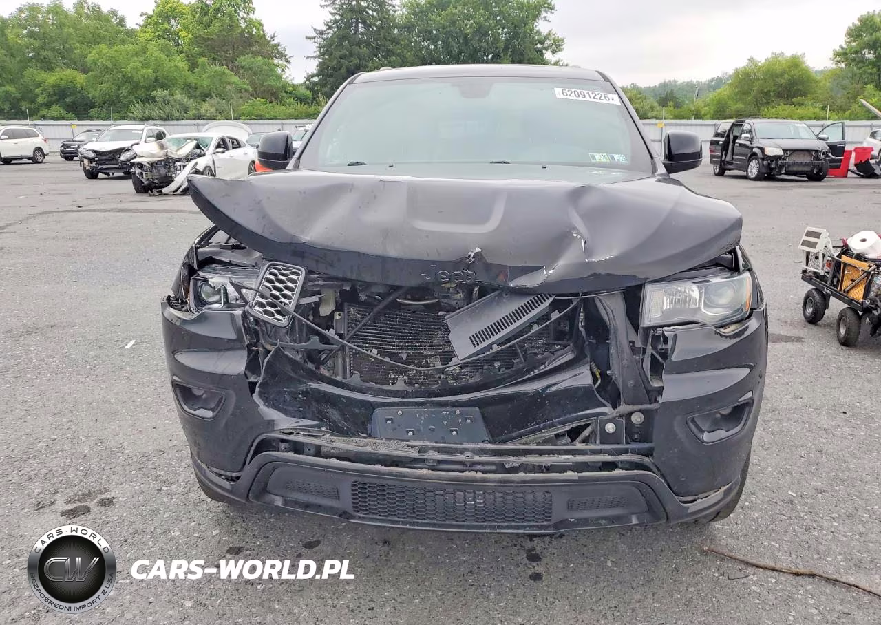 2019 Jeep Grand Cherokee Laredo VIN:1C4RJFAG3KC849527 - 5