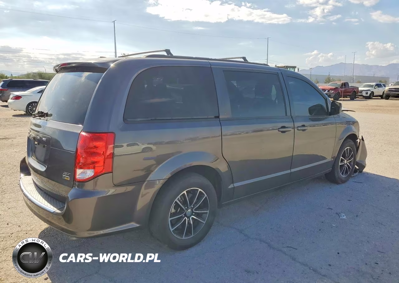 2019 Dodge Grand Caravan Gt VIN:2C4RDGEG9KR518790 - 3