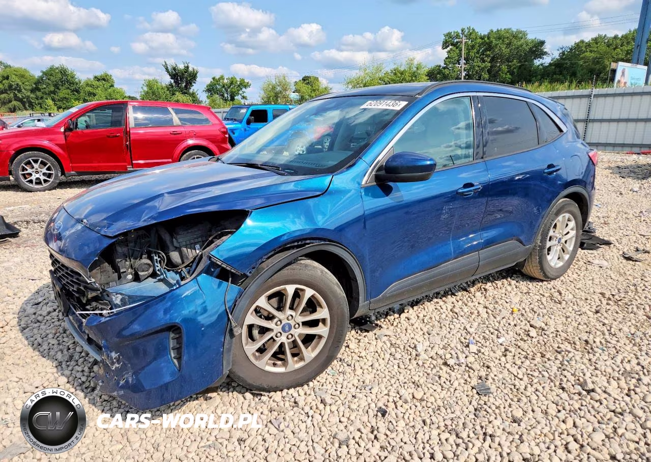 2020 Ford Escape Se