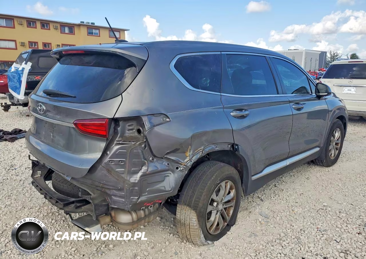2020 Hyundai Santa Fe VIN:5NMS23AD8LH141568 - 3