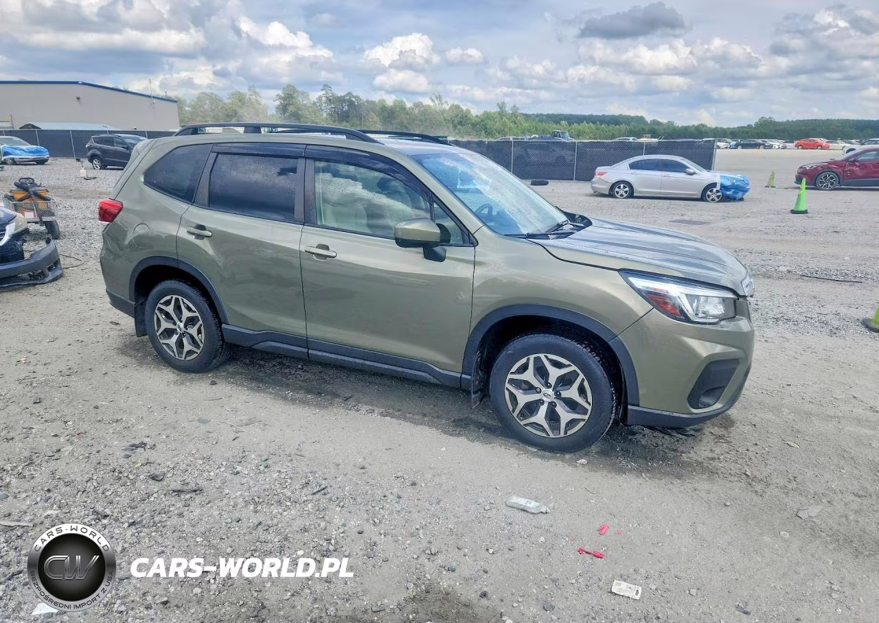 2019 Subaru Forester Premium VIN:JF2SKAGC0KH495234 - 4