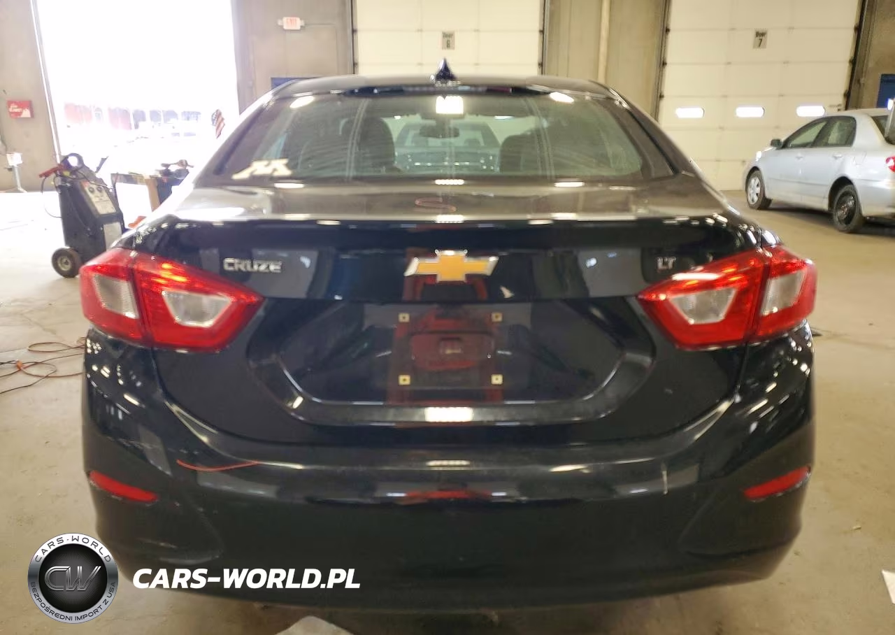 2019 Chevrolet Cruze Lt VIN:1G1BE5SMXK7145296 - 6