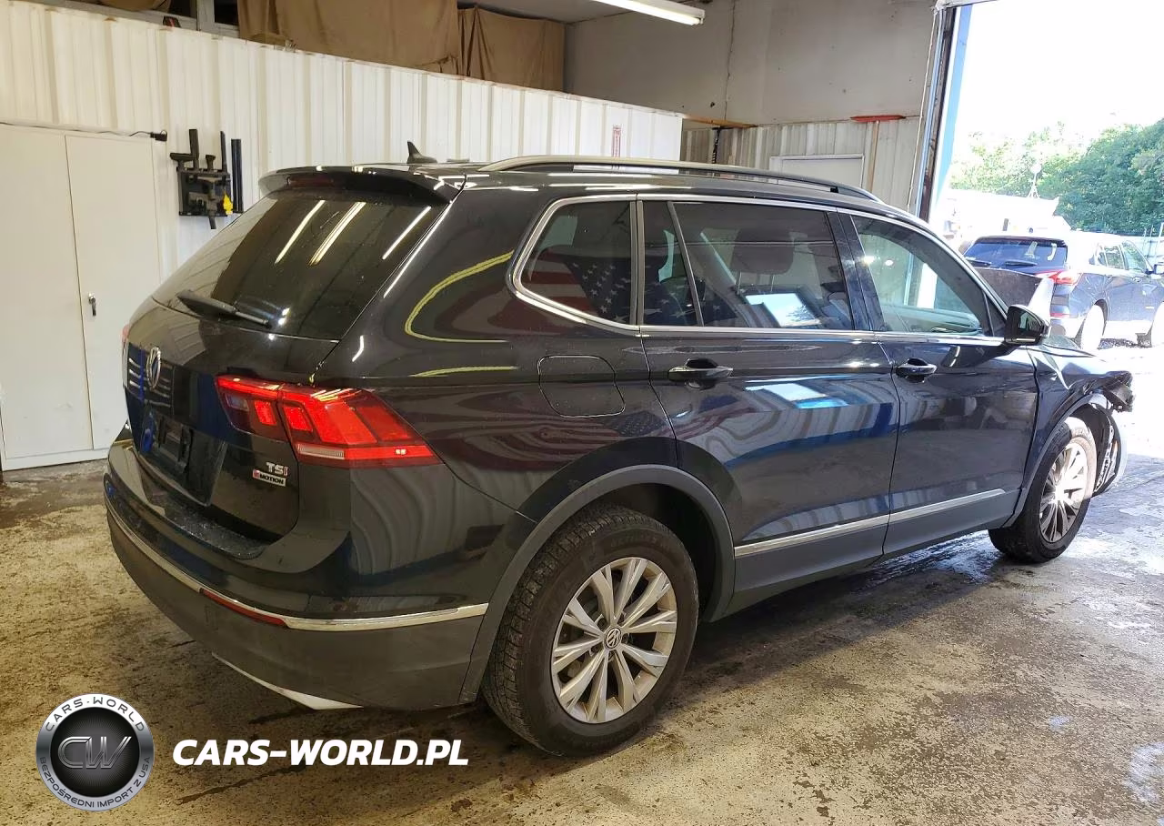2018 Volkswagen Tiguan Se VIN:3VV2B7AX5JM067992 - 3