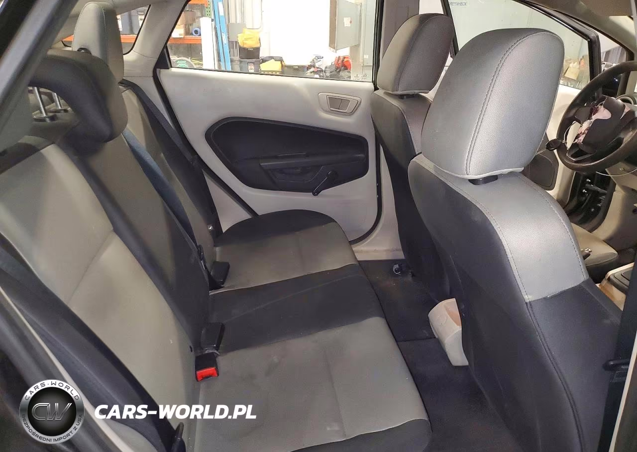 2013 Ford Fiesta S VIN:3FADP4AJ0DM225880 - 10