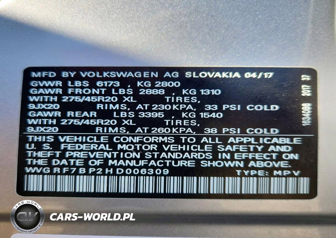 2017 Volkswagen Touareg Wolfsburg VIN:WVGRF7BP2HD006309 - 14