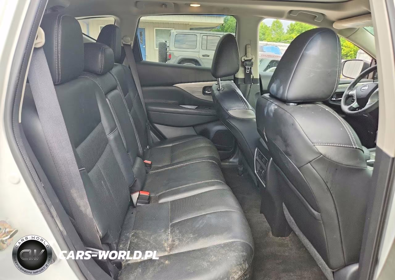 2018 Nissan Murano Platinum VIN:5N1AZ2MG0JN131121 - 11