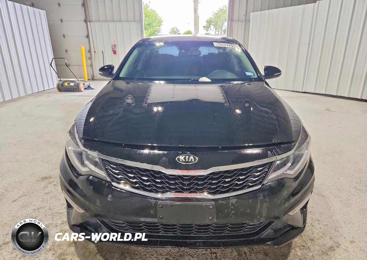 2019 Kia Optima Lx VIN:5XXGT4L32KG367762 - 5
