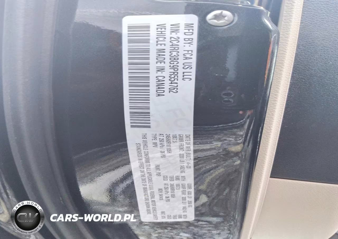 2023 Chrysler Pacifica Touring L VIN:2C4RC3BG9PR554762 - 13
