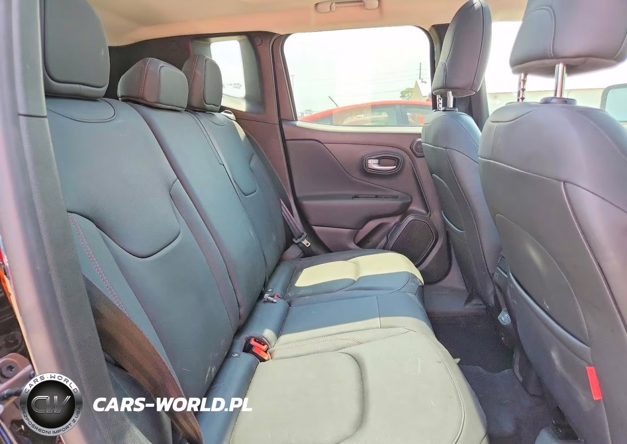 2023 Jeep Renegade Trailhawk VIN:ZACNJDC16PPP63446 - 11