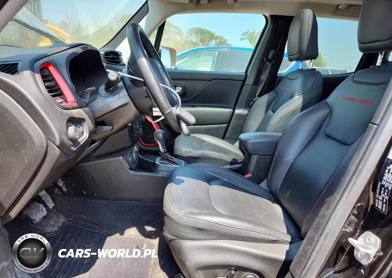 2023 Jeep Renegade Trailhawk VIN:ZACNJDC16PPP63446 - 7