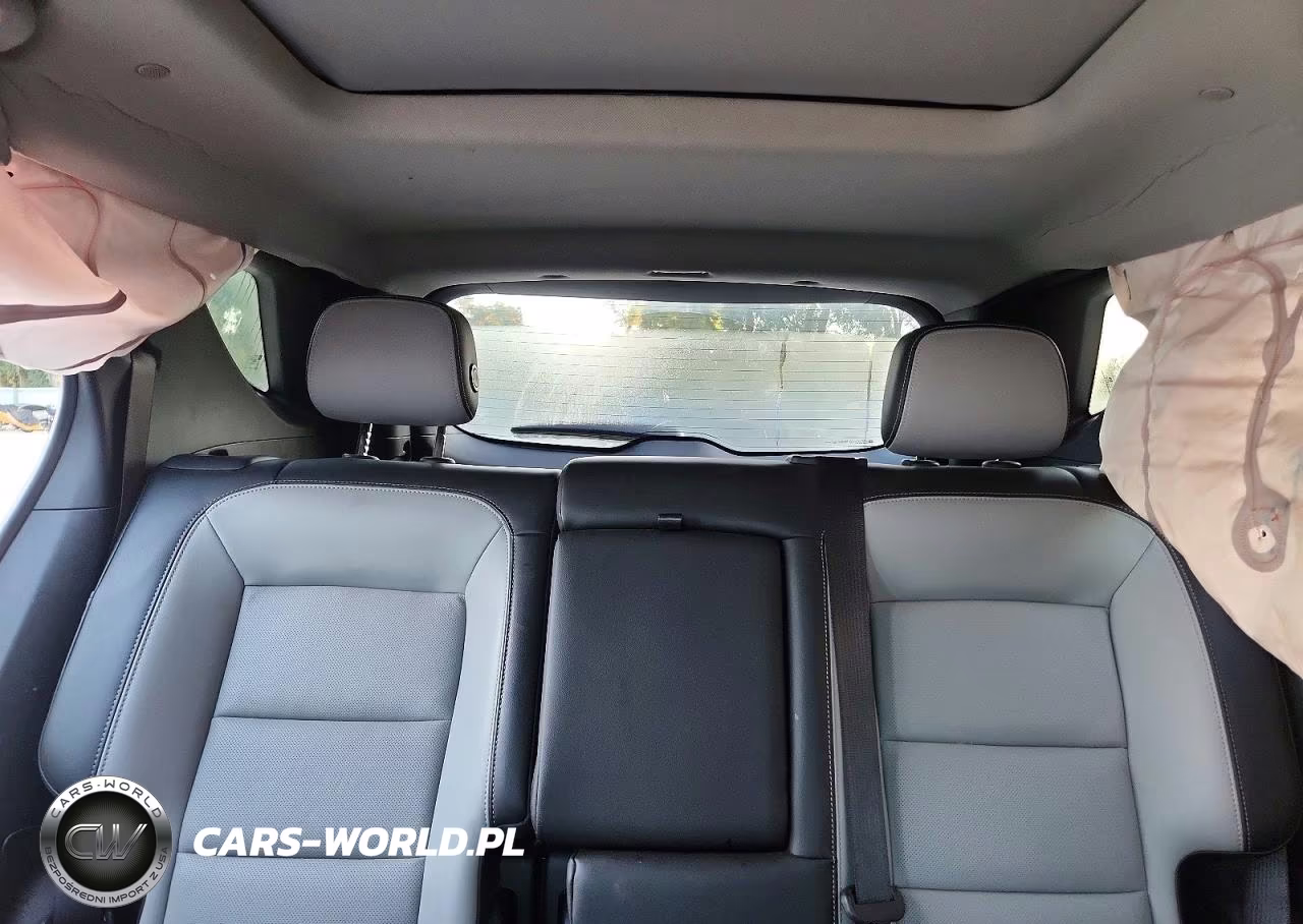 2018 Chevrolet Equinox Premier VIN:2GNAXMEV5J6132909 - 10