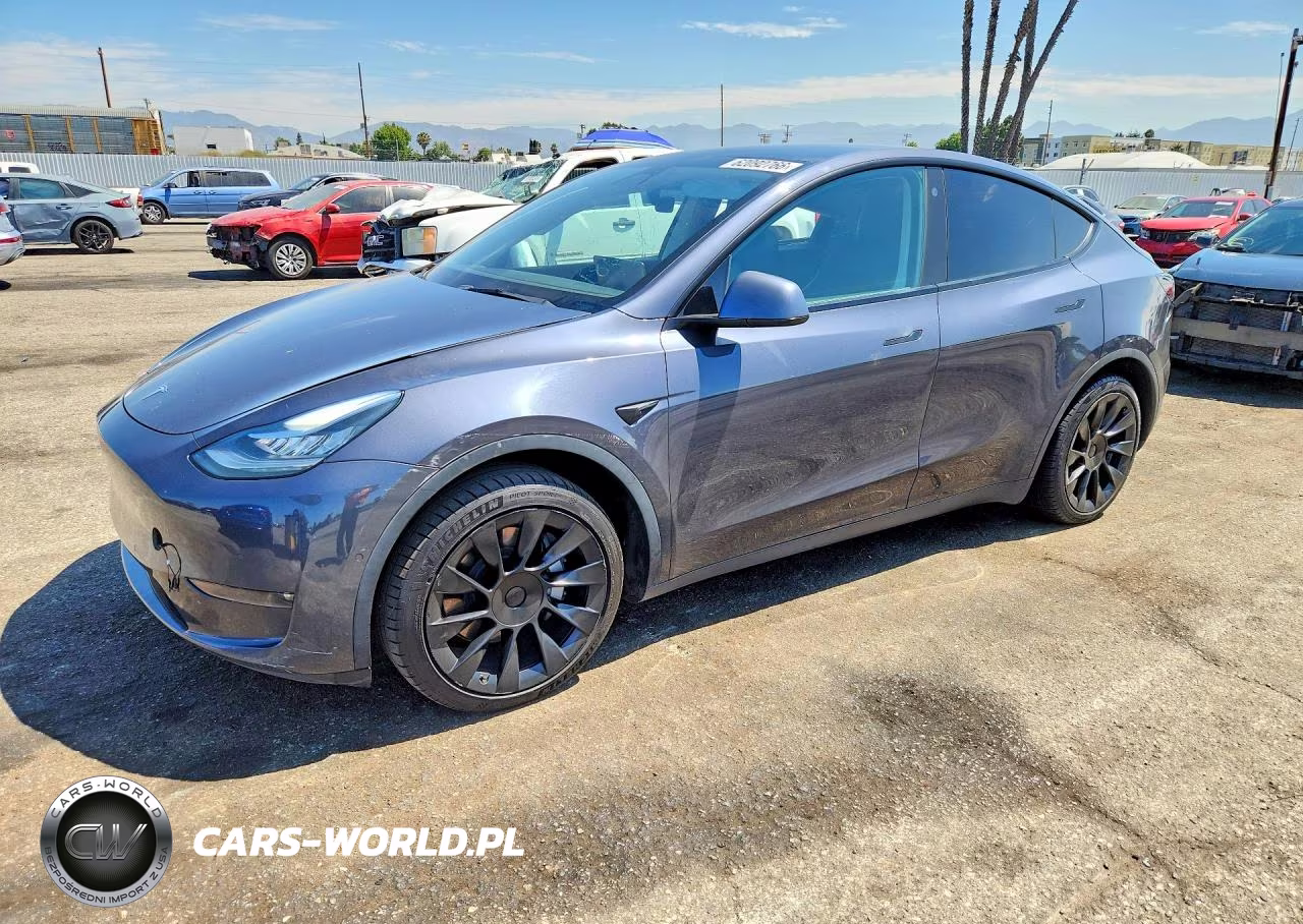 2021 Tesla Model Y – zdjęcie 1 z 12