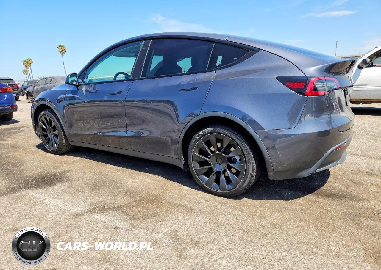 2021 Tesla Model Y VIN:5YJYGAEE5MF280563 - 2