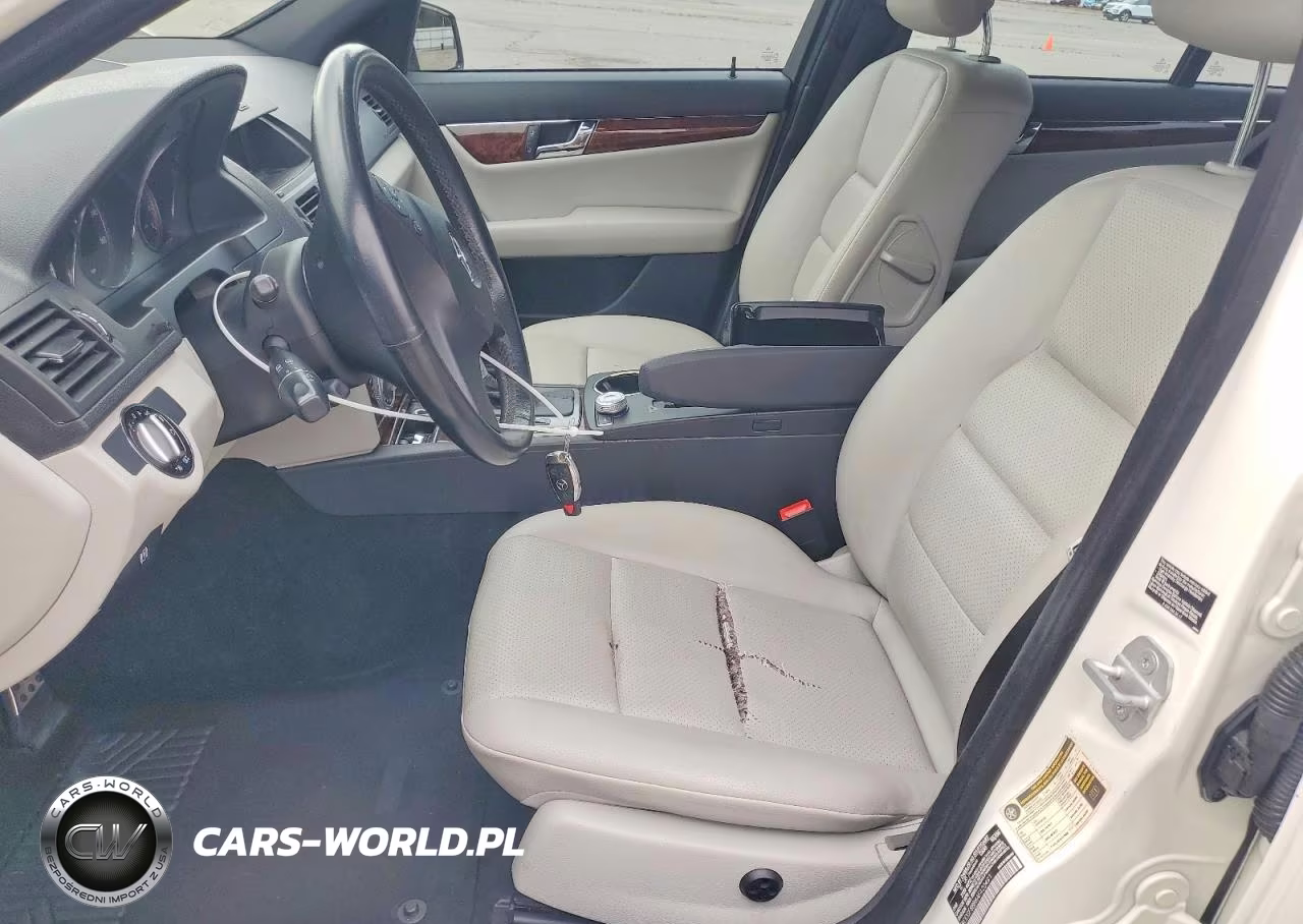 2010 Mercedes-Benz C 300 4Matic VIN:WDDGF8BB8AF420491 - 7