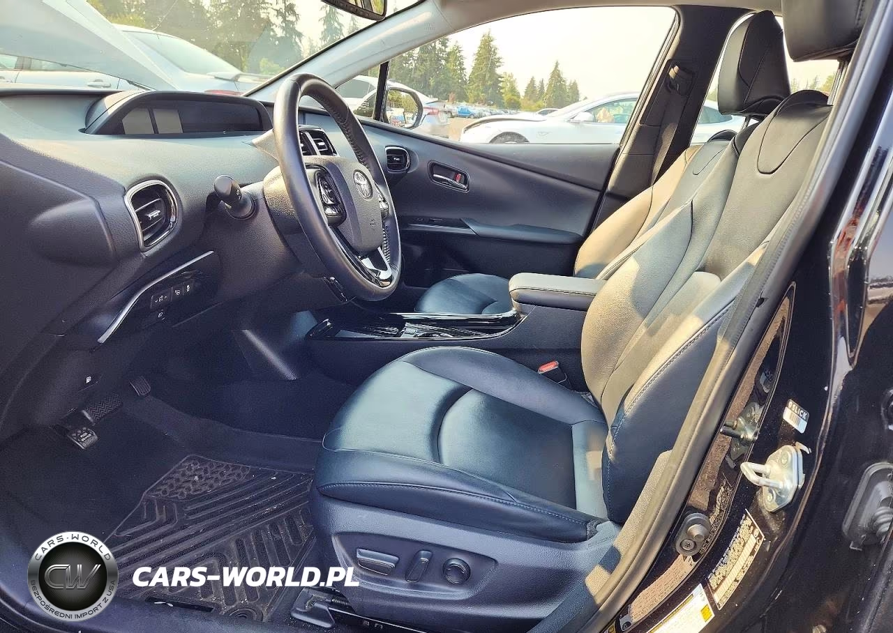 2020 Toyota Prius Xle VIN:JTDKARFU0L3115771 - 7