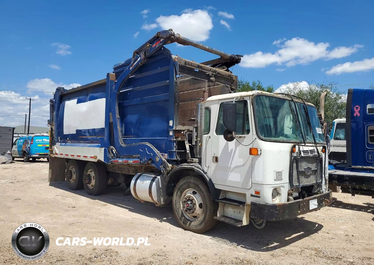 2017 Autocar Xpeditor Refuse Truck VIN:5VCACLVF9HH222904 - 4