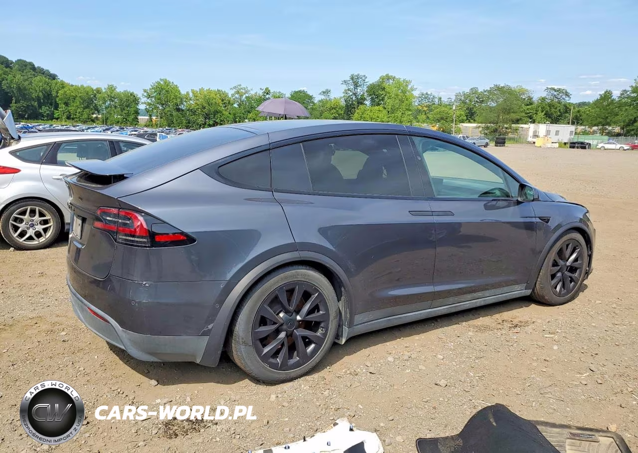 2022 Tesla Model X VIN:7SAXCDE50NF345395 - 3