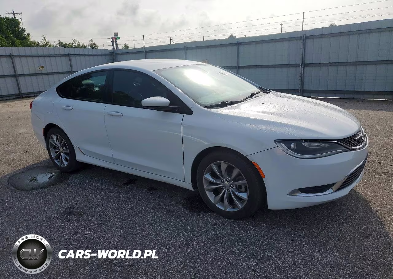 2015 Chrysler 200 S VIN:1C3CCCBG1FN517453 - 4