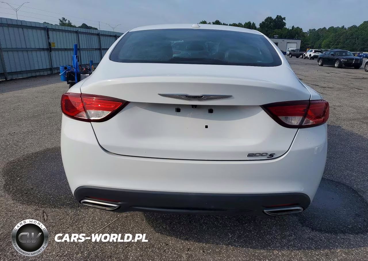 2015 Chrysler 200 S VIN:1C3CCCBG1FN517453 - 6