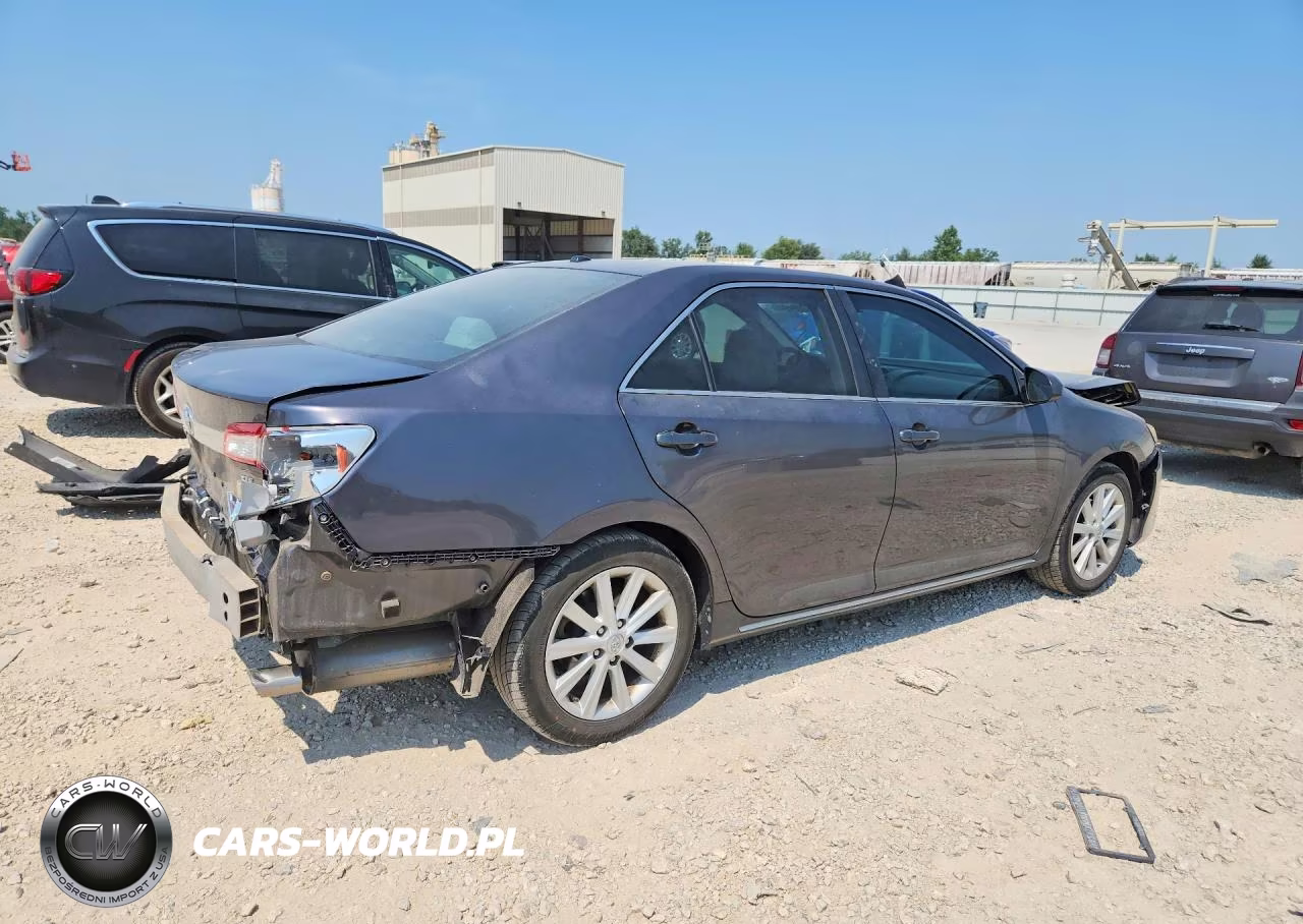 2013 Toyota Camry Xle V6 VIN:4T1BK1FKXDU532349 - 3