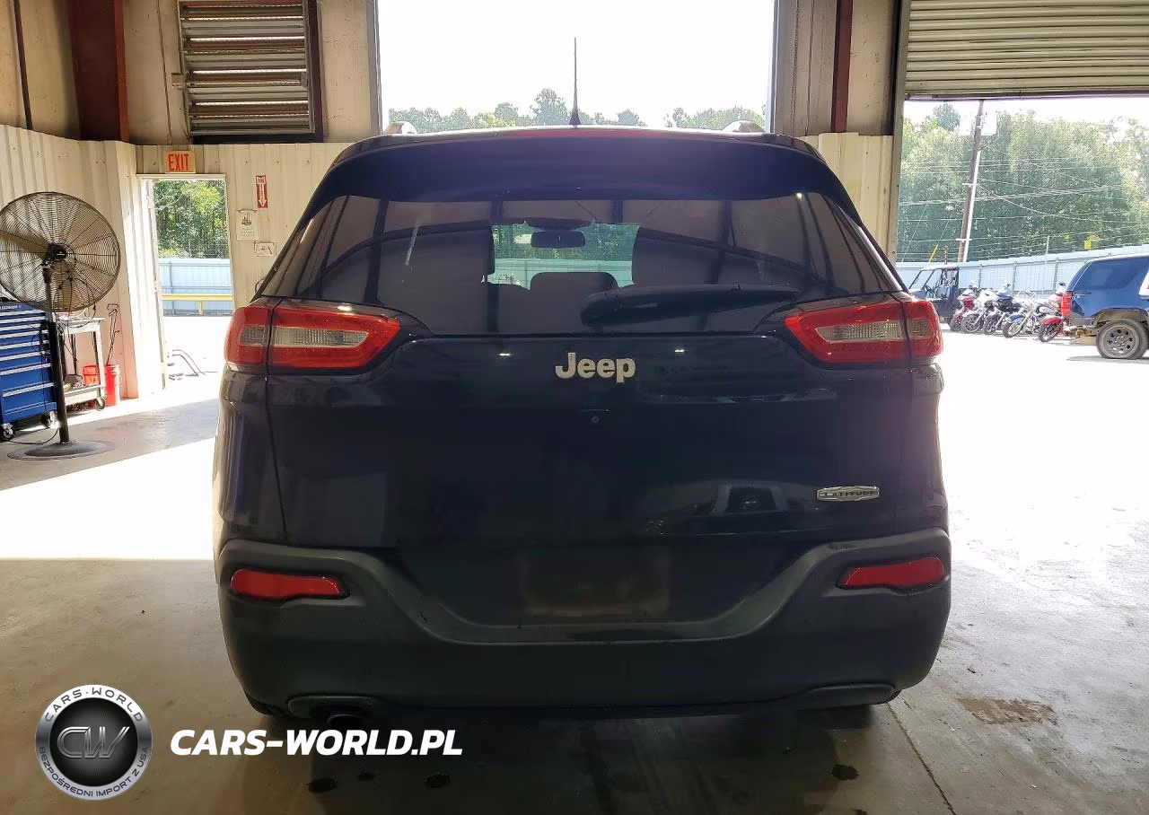 2018 Jeep Cherokee Latitude Plus VIN:1C4PJLLB5JD596985 - 6