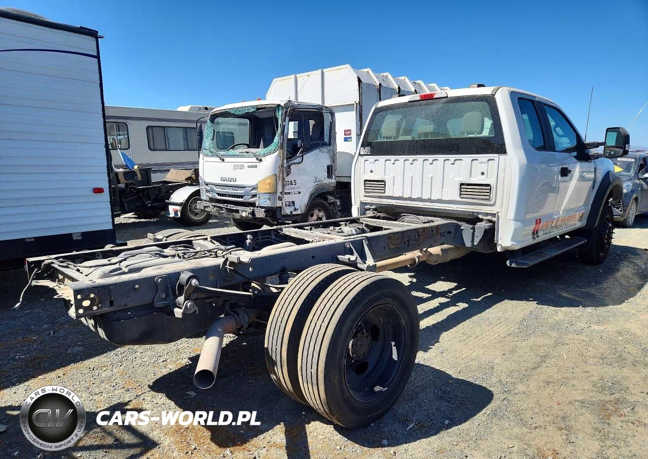 2022 Ford F550 Super Duty VIN:1FD0X5HTXNEF14242 - 3