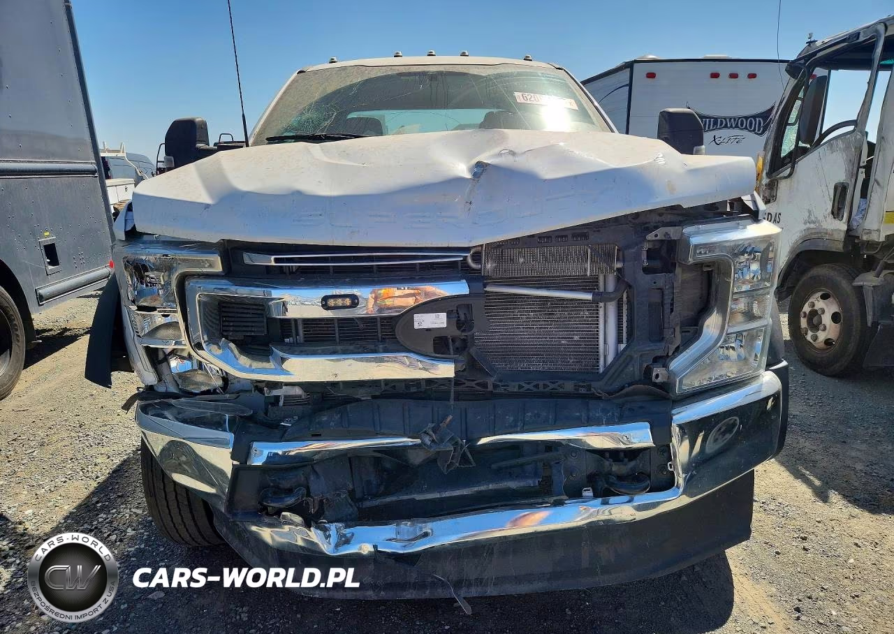 2022 Ford F550 Super Duty VIN:1FD0X5HTXNEF14242 - 5