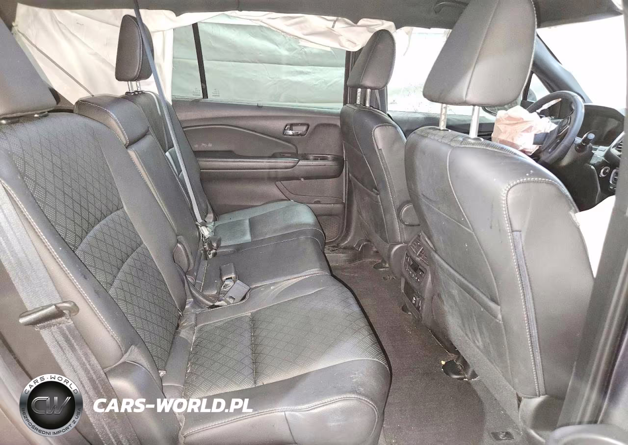2019 Honda Passport Touring VIN:5FNYF8H92KB030835 - 11