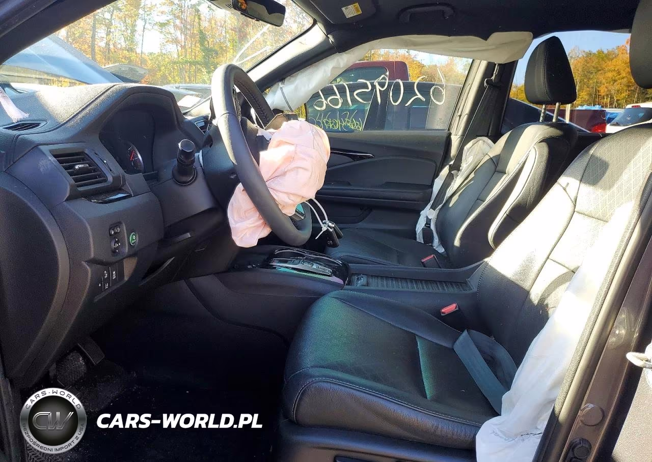2019 Honda Passport Touring VIN:5FNYF8H92KB030835 - 7