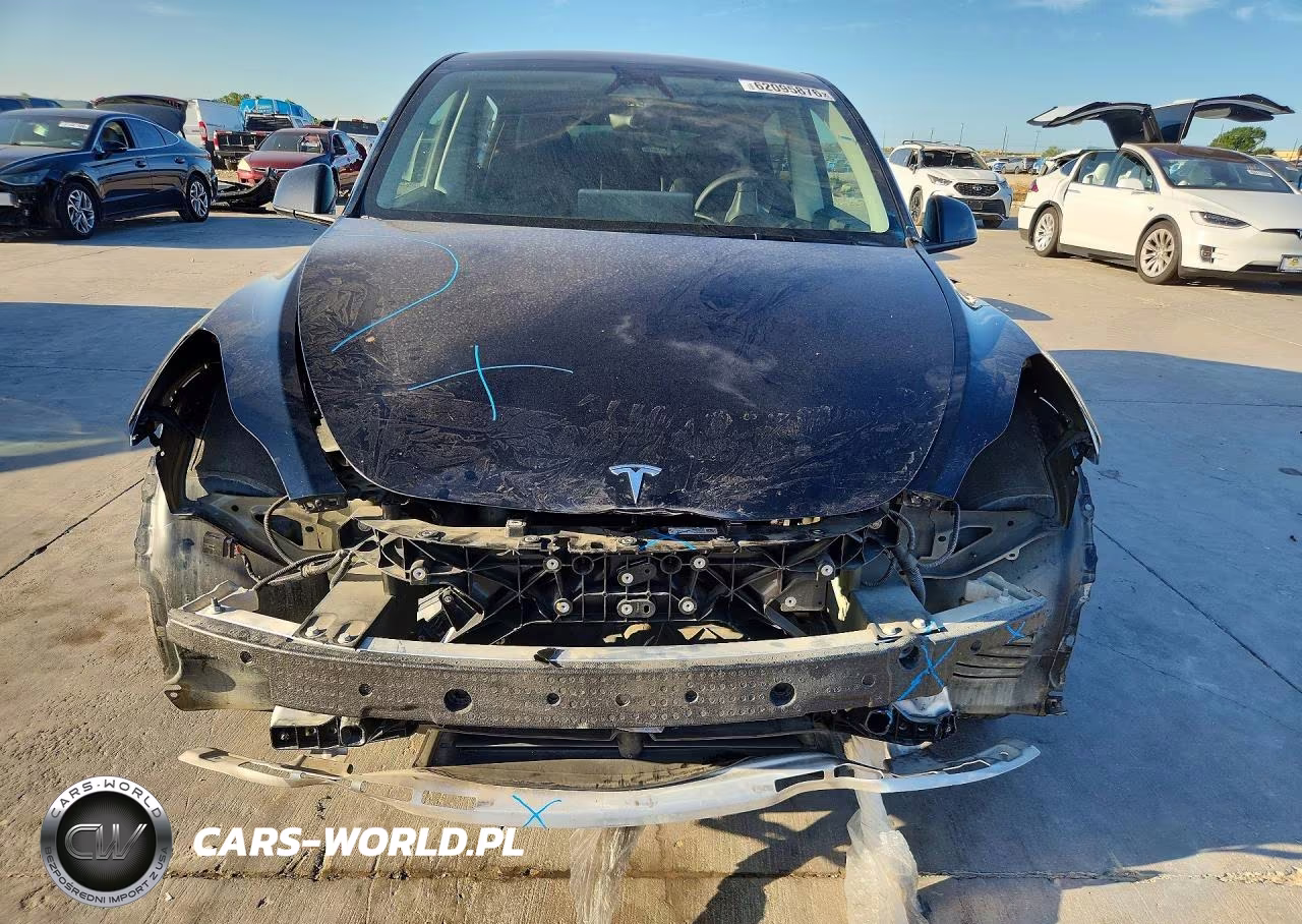2024 Tesla Model Y VIN:7SAYGDEE6RA325311 - 5