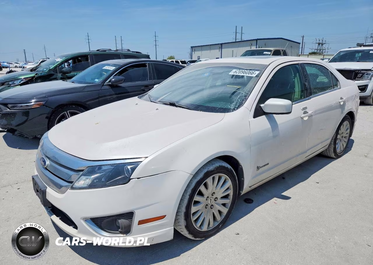 2010 Ford Fusion Hybrid – zdjęcie 1 z 12