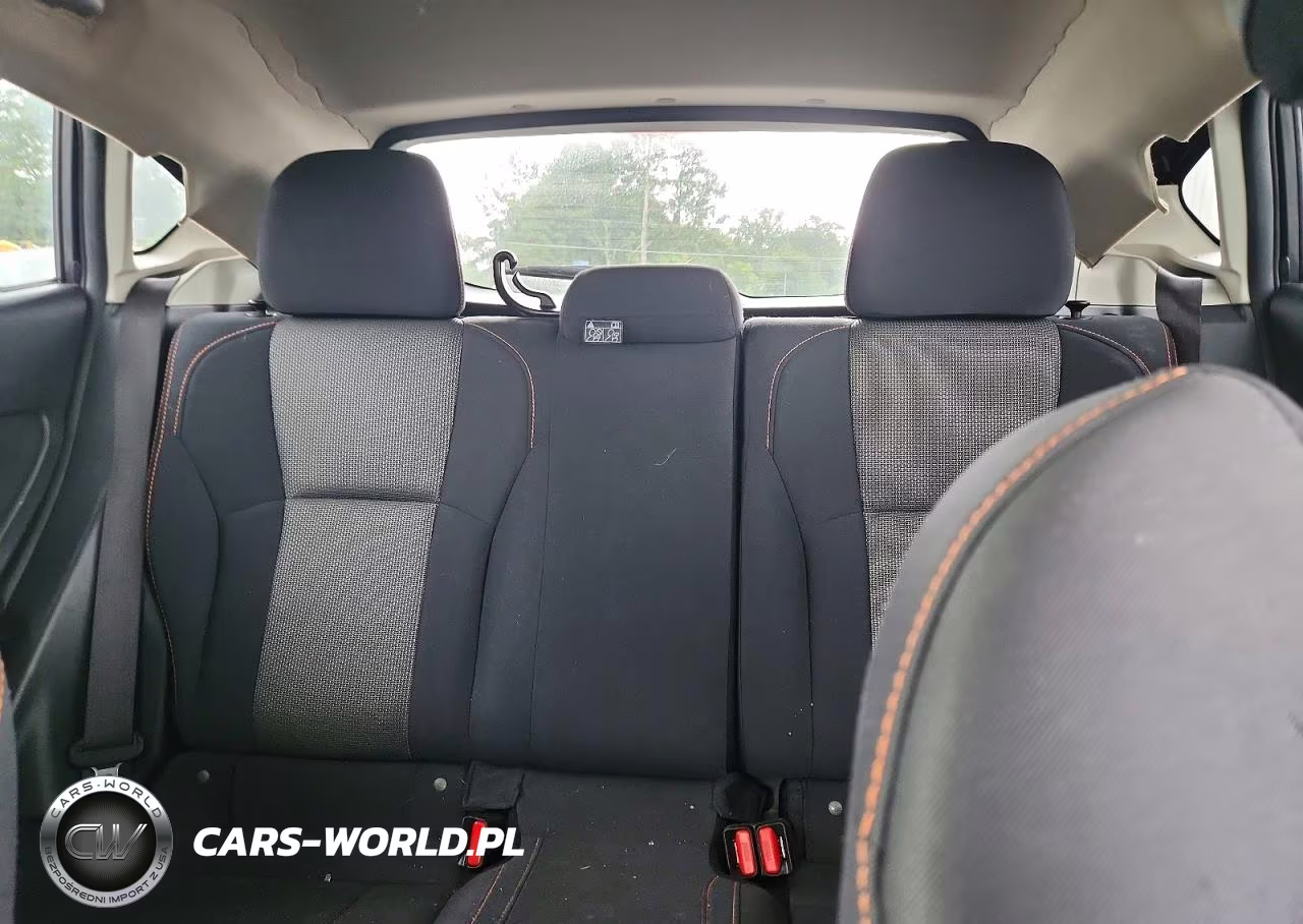 2021 Subaru Crosstrek Premium VIN:JF2GTAEC4M8215811 - 10